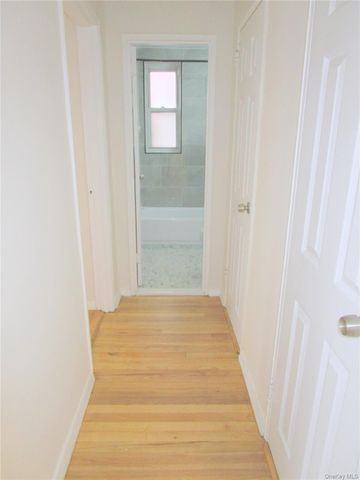 4320 Van Cortlandt Park E 3F, Bronx, NY 10470