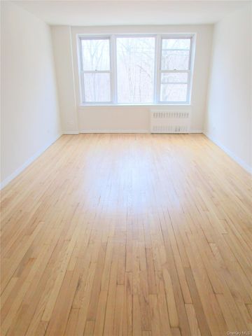 4320 Van Cortlandt Park E 3F, Bronx, NY 10470