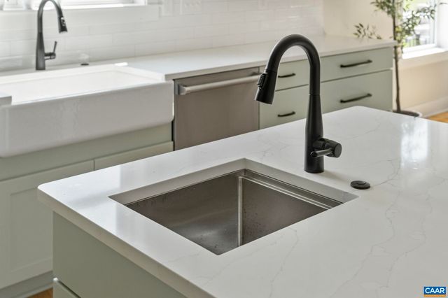 1603 GRIFFEN GROVE, Charlottesville, VA 22901