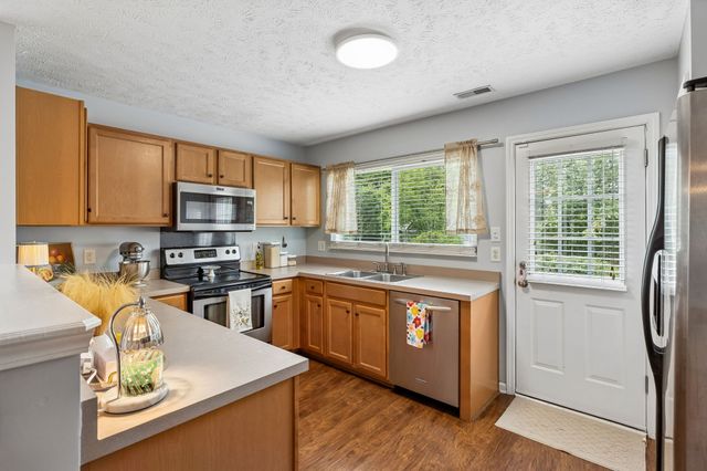 2156 Erin Ln, Mount Juliet, TN 37122