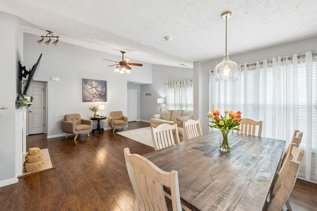 2156 Erin Ln, Mount Juliet, TN 37122