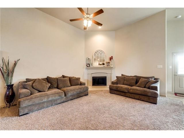 313 Delgany Trail, Fort Worth, TX 76052