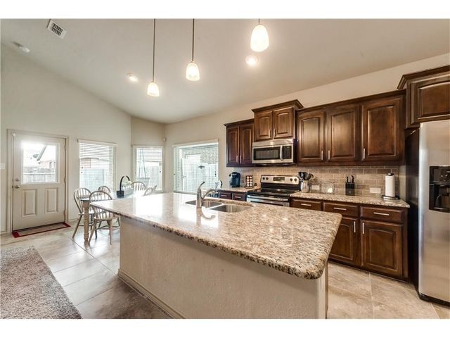 313 Delgany Trail, Fort Worth, TX 76052