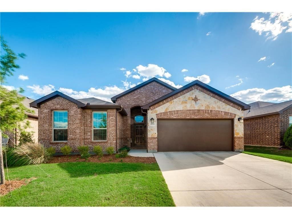 313 Delgany Trail, Fort Worth, TX 76052