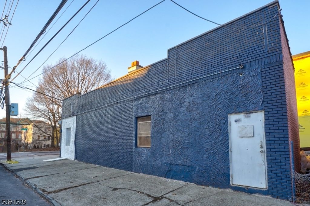 820 S 15Th St, Newark City, NJ 07108