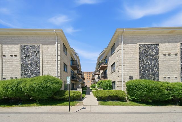 7204 W Cortland Street 205, Elmwood Park, IL 60707