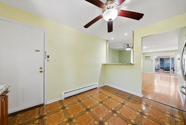 7204 W Cortland Street 205, Elmwood Park, IL 60707