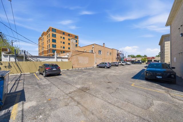 7204 W Cortland Street 205, Elmwood Park, IL 60707