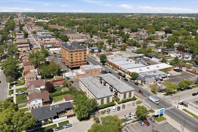 7204 W Cortland Street 205, Elmwood Park, IL 60707