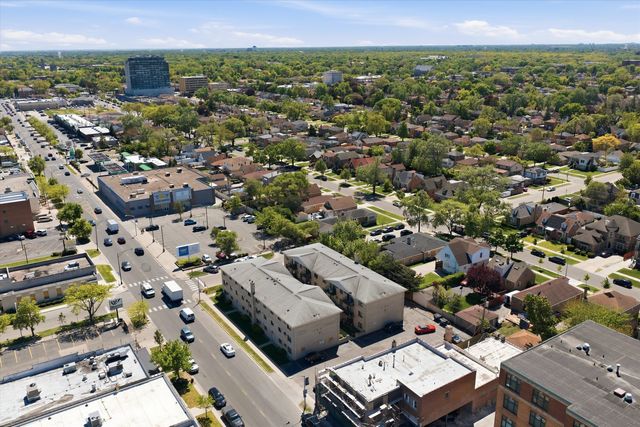 7204 W Cortland Street 205, Elmwood Park, IL 60707