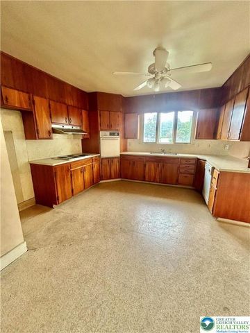 603 SHAWNEE, Roseto Boro, PA 18013