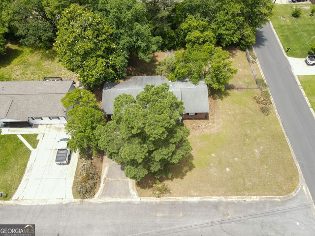 1550 Greenwich Pl, Macon, GA 31206
