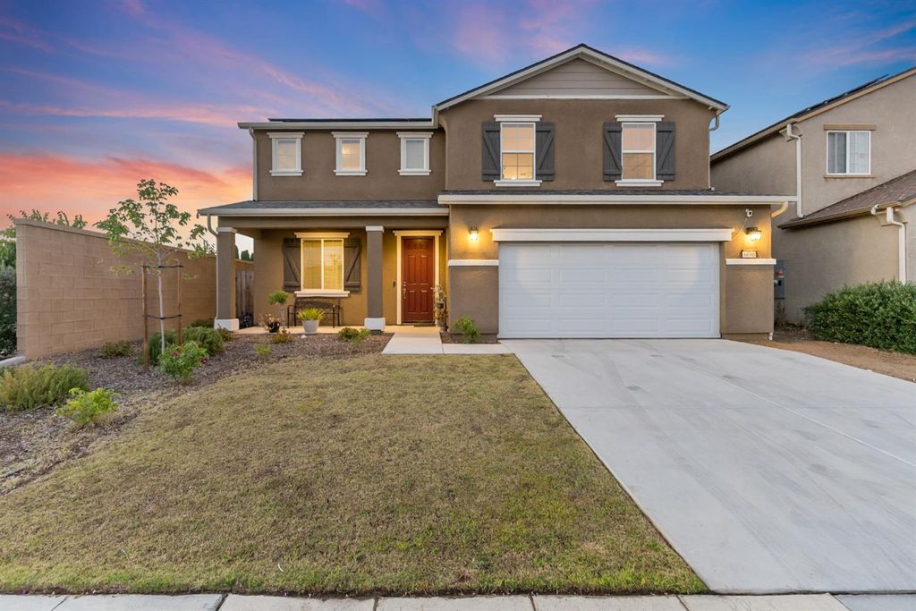 Image 1 of property listing at 6690 E Adena Avenue, Fresno, CA 93727