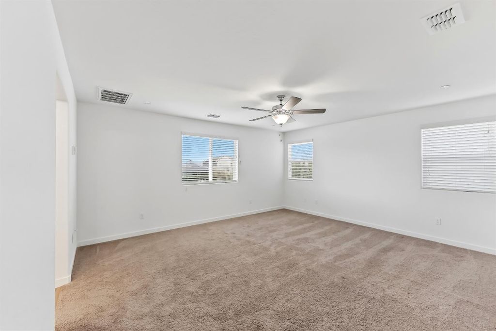 Image 18 of property listing at 6690 E Adena Avenue, Fresno, CA 93727