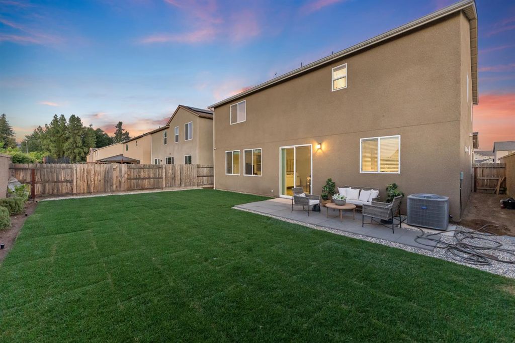 Image 22 of property listing at 6690 E Adena Avenue, Fresno, CA 93727