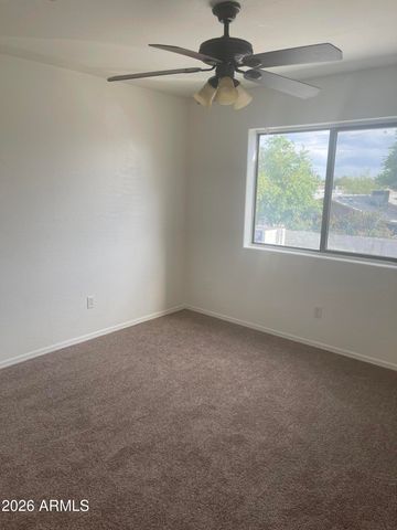 3301 E Earll Drive 219, Phoenix, AZ 85018