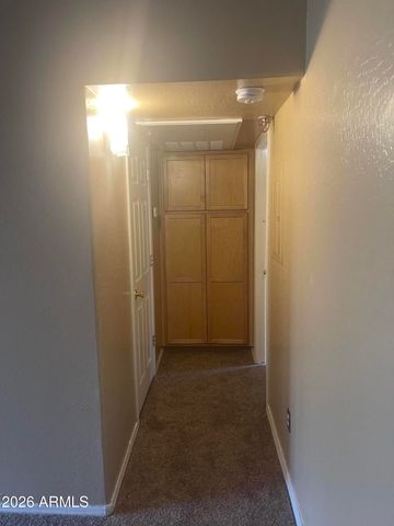 3301 E Earll Drive 219, Phoenix, AZ 85018