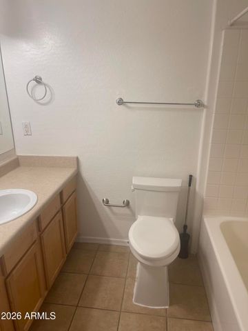 3301 E Earll Drive 219, Phoenix, AZ 85018