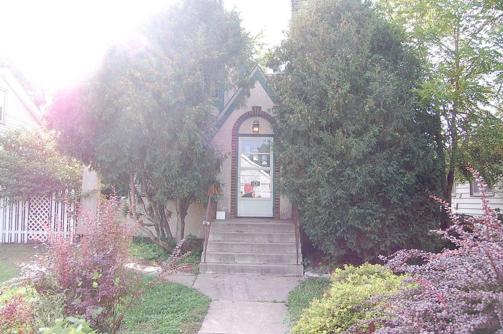 2639 Logan Avenue N, Minneapolis, MN 55411