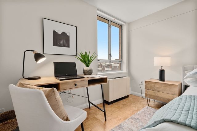 45 Longwood Ave 801, Brookline, MA 02446