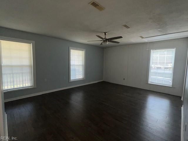 111 Faulkner RD, Yorktown, VA 23692