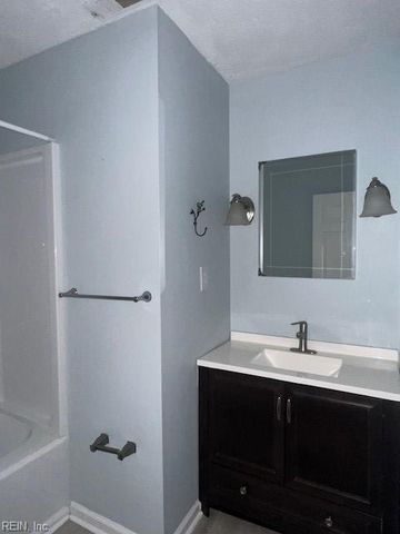 111 Faulkner RD, Yorktown, VA 23692