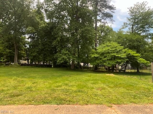111 Faulkner RD, Yorktown, VA 23692