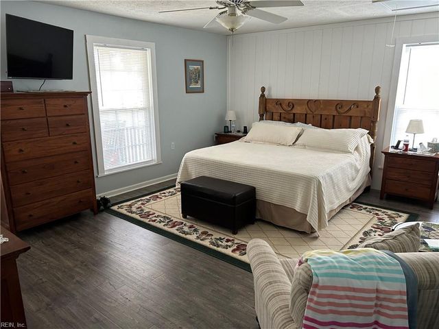111 Faulkner RD, Yorktown, VA 23692