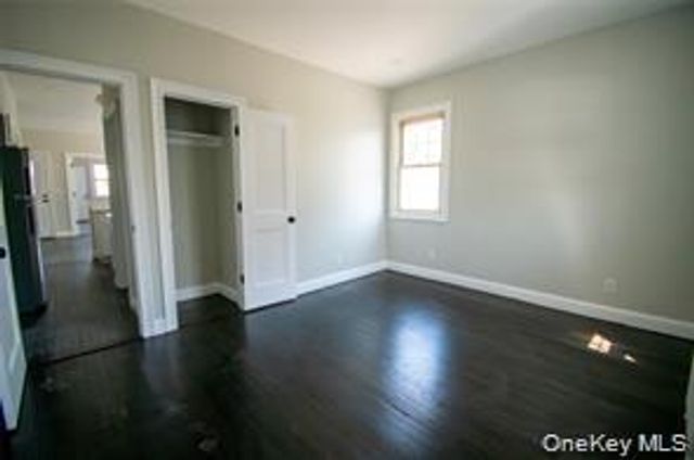 840 Seaman Avenue E 2E, Baldwin, NY 11510