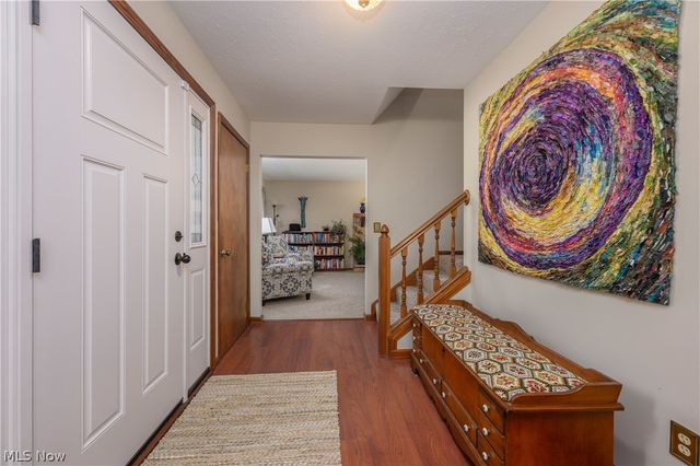 8365 Crinkleroot Clearing, Brecksville, OH 44141