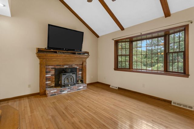 2 Robin Road, Sandwich, MA 02563