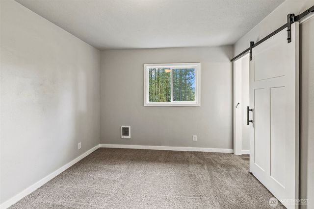 235 Holcomb Spur Road, Kelso, WA 98626