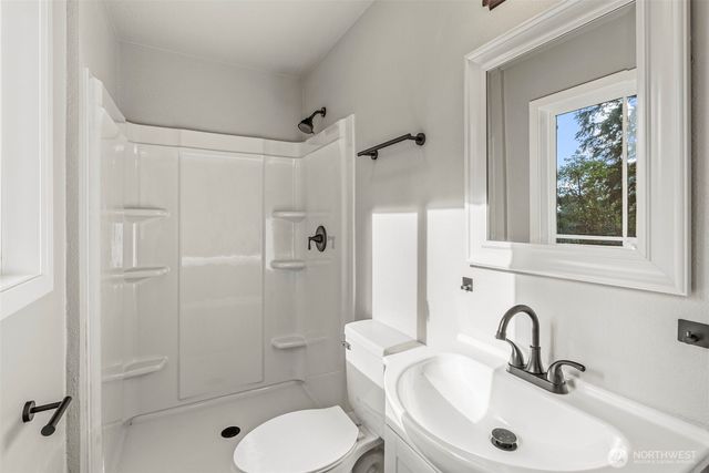 235 Holcomb Spur Road, Kelso, WA 98626