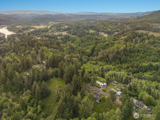 235 Holcomb Spur Road, Kelso, WA 98626