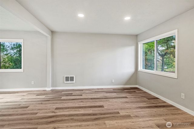 235 Holcomb Spur Road, Kelso, WA 98626