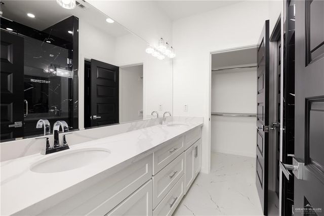 801 E Sadie Street, Edinburg, TX 78541