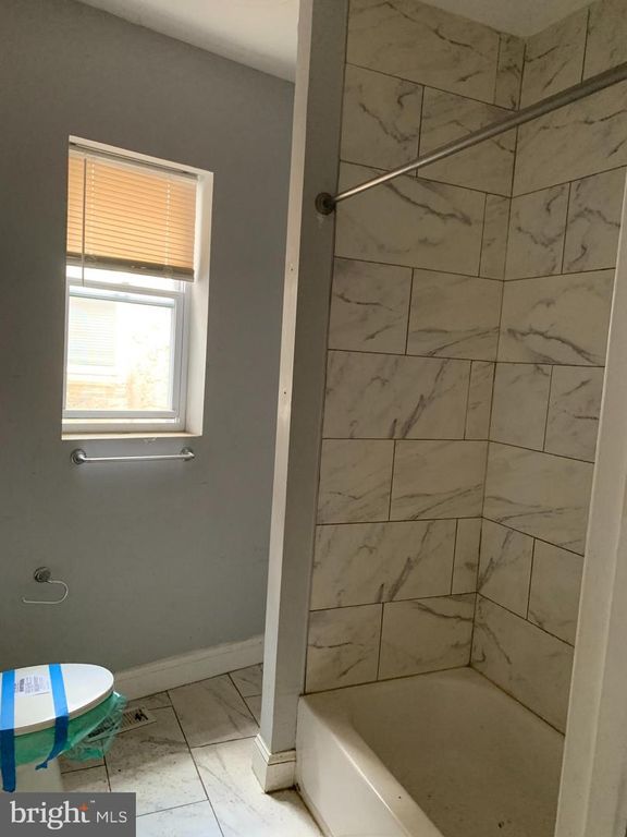 Image 12 of property listing at 2752 W MOSHER ST, Baltimore, MD 21216