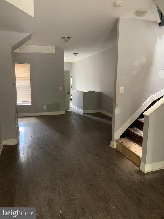 Image 2 of property listing at 2752 W MOSHER ST, Baltimore, MD 21216