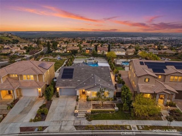 2627 Chad Zeller Lane, Corona, CA 92882