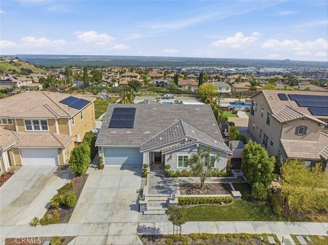 2627 Chad Zeller Lane, Corona, CA 92882