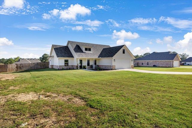 681 Peavine Road, Kilgore, TX 75662
