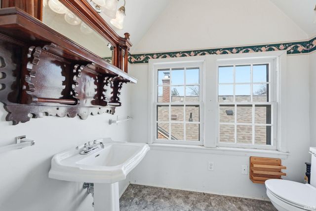 4533 E Lafayette Esplanade Avenue, Fort Wayne, IN 46806