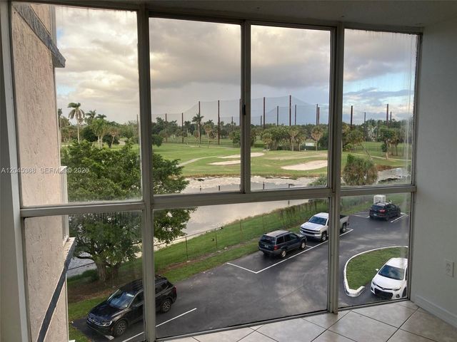 6995 NW 186th St E403, Hialeah, FL 33015