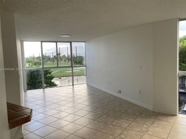 6995 NW 186th St E403, Hialeah, FL 33015