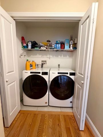 173 Russell St, Springfield, MA 01104