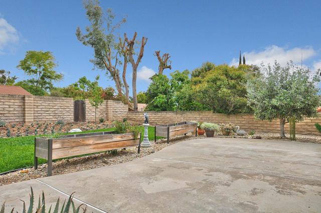 1502 Briarglen Avenue, Westlake Village, CA 91361