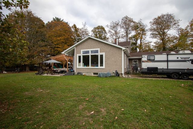 26465 MOUNT PLEASANT Road, Cambridge, PA 16403