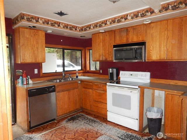 1517 56th Street NW, Tulalip, WA 98271