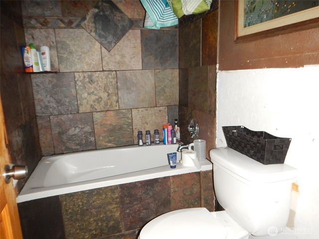 1517 56th Street NW, Tulalip, WA 98271