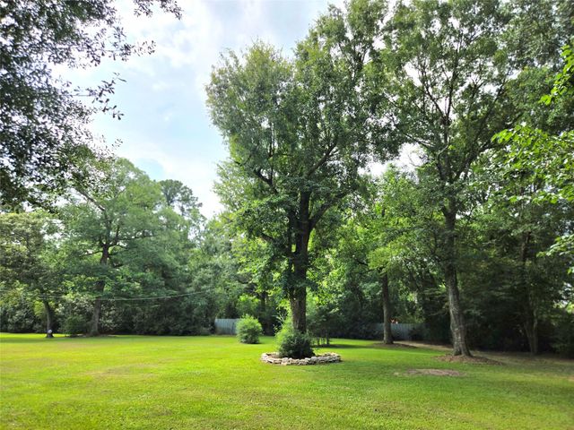13580 Fm 2025 Road, Cleveland, TX 77328